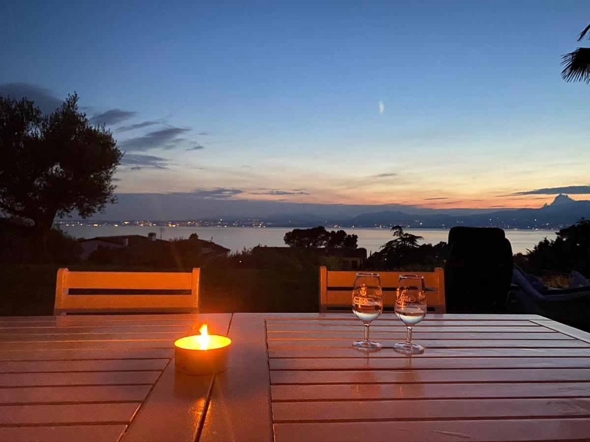 Lovely Elena - Garda *