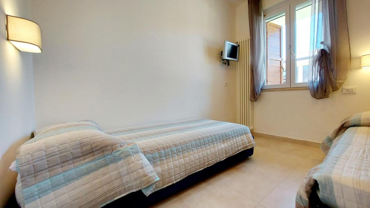 Narcisa View Lake&pool Apartment