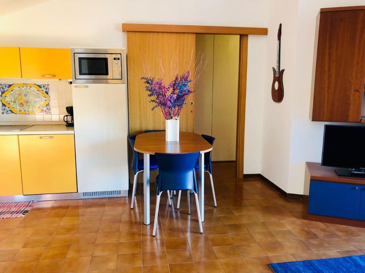 Eden Apartment *