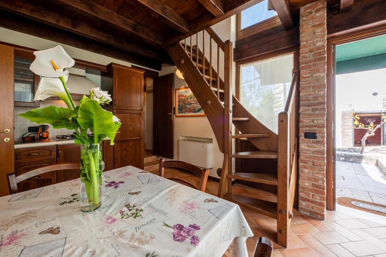 Casa Borgo Di Calmasino