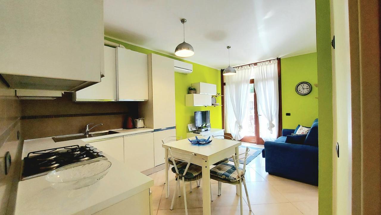Apartment Colors Pool Bardolino