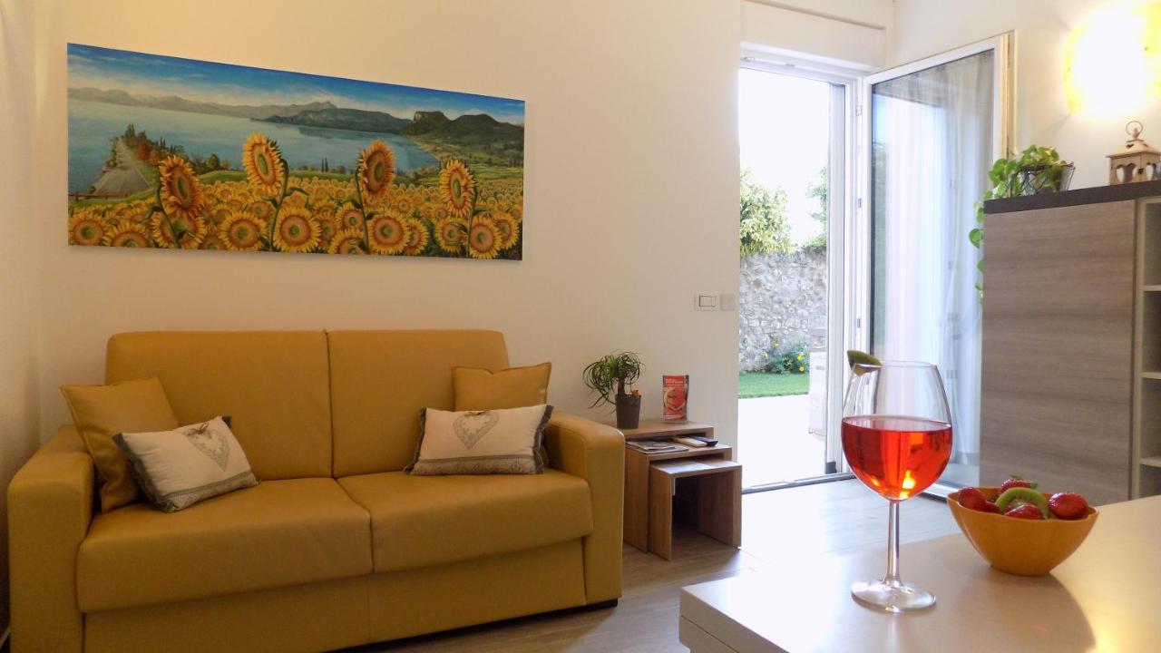 Millyholidays - Sunflower - Center - Nearby - Private Garden - Pool *