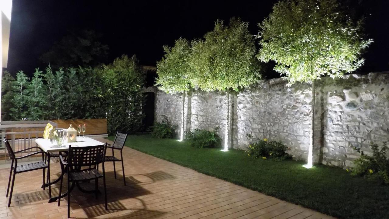 Millyholidays - Sunflower - Center - Nearby - Private Garden - Pool * Bardolino