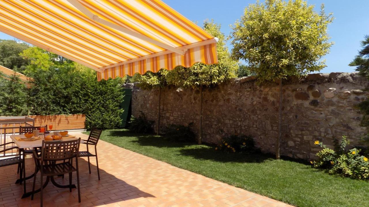 Millyholidays - Sunflower - Center - Nearby - Private Garden - Pool Apartment *