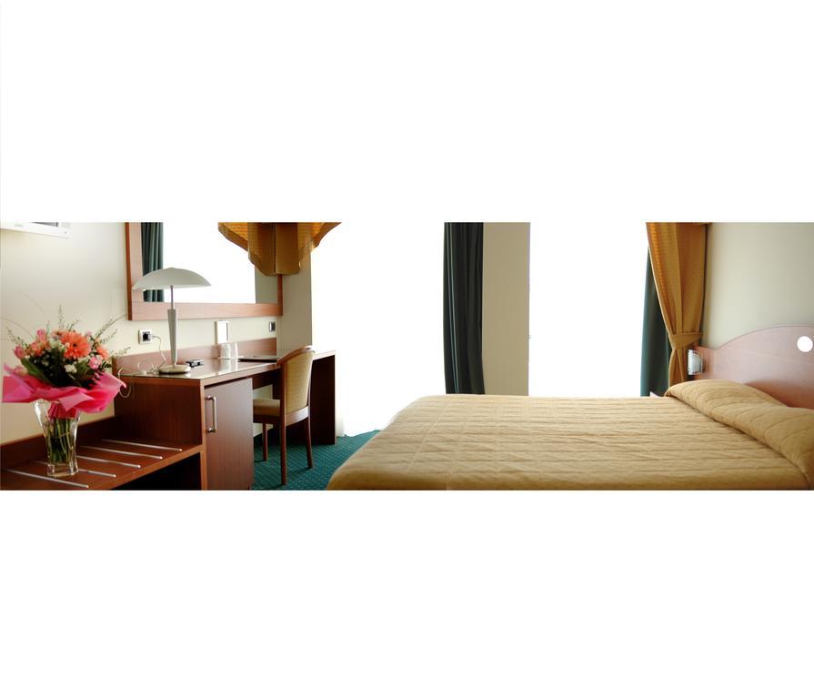 Capri Hotel Bardolino