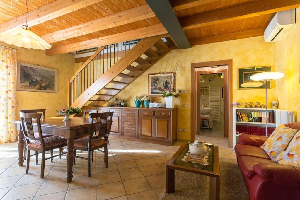Lucy Bed & Breakfast *