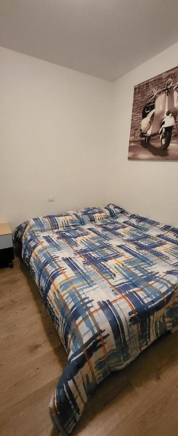 New Private Parking Apartment Bardolino
