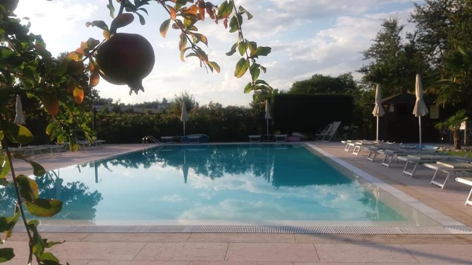 Casa Borgo Di Calmasino *