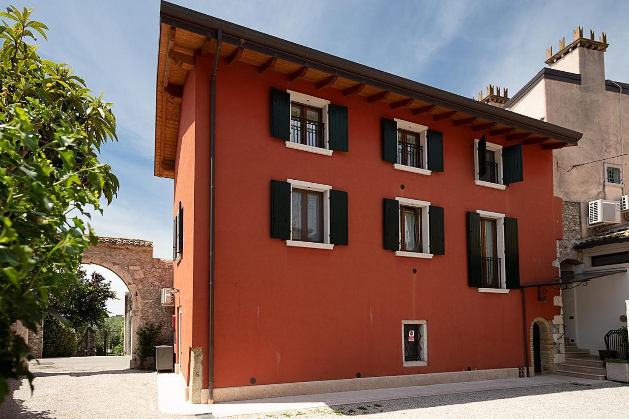 Casa Rossa - Regarda Travel Holiday home *