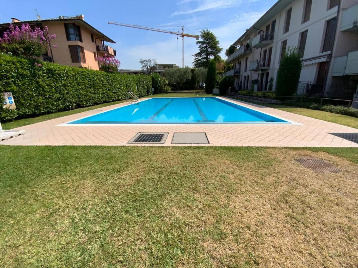 Elena - Free Secure Parking - Center - Pool - View