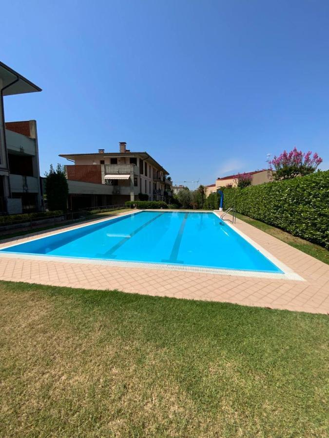 Elena - Free Secure Parking - Center - Pool - View