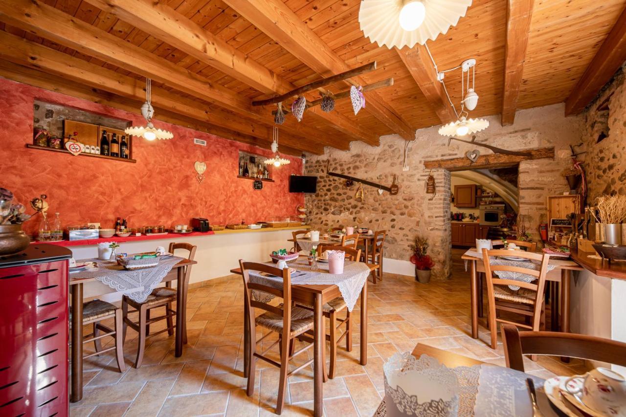 Borgo Di Calmasino *