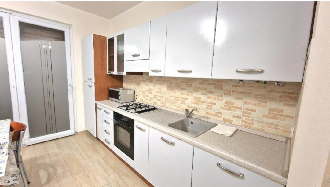 Chiara Pool Apartment