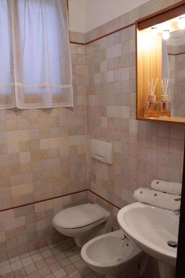 Cisano Holiday Apartment