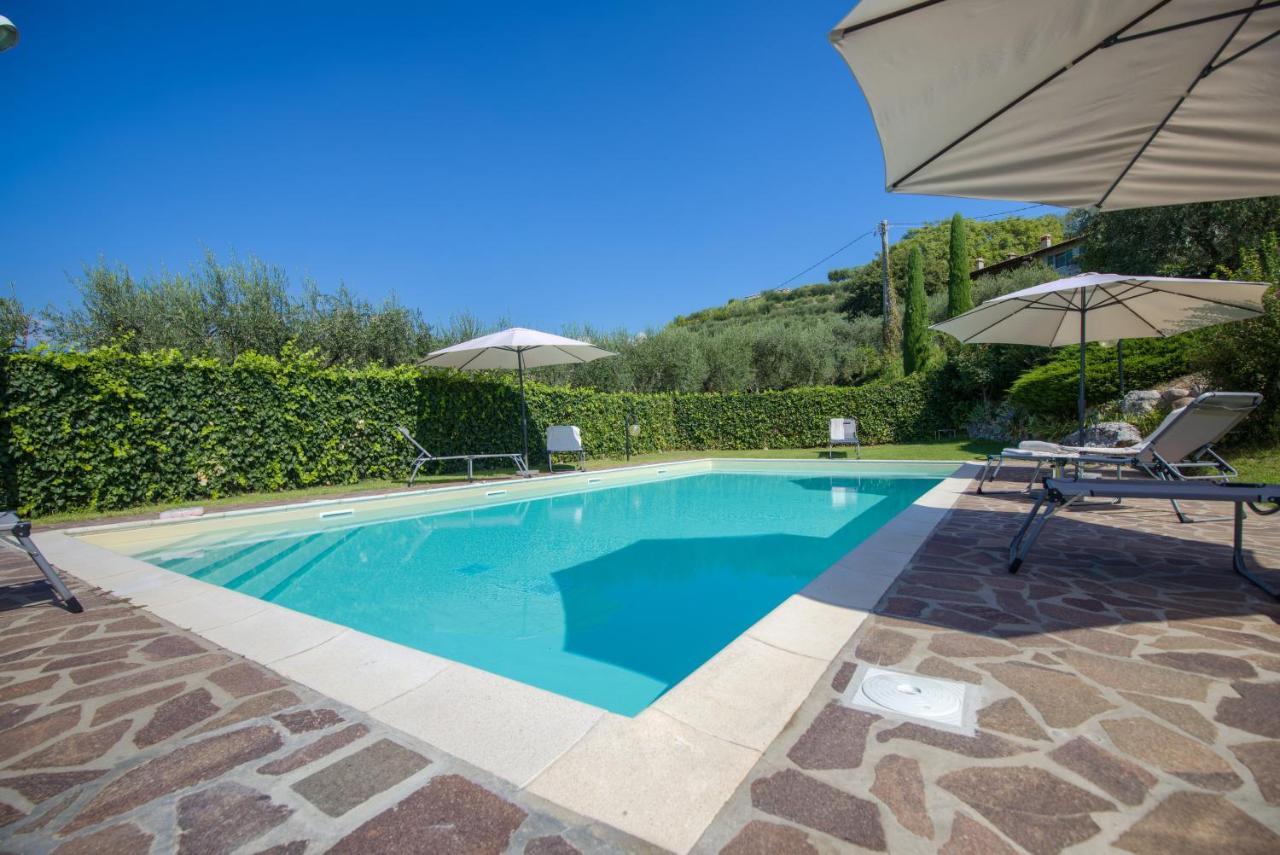 Fontana ...drei In Traumhaften Anwesen Mit Seeblick Und Beheizbaren Pool Pool * Bardolino