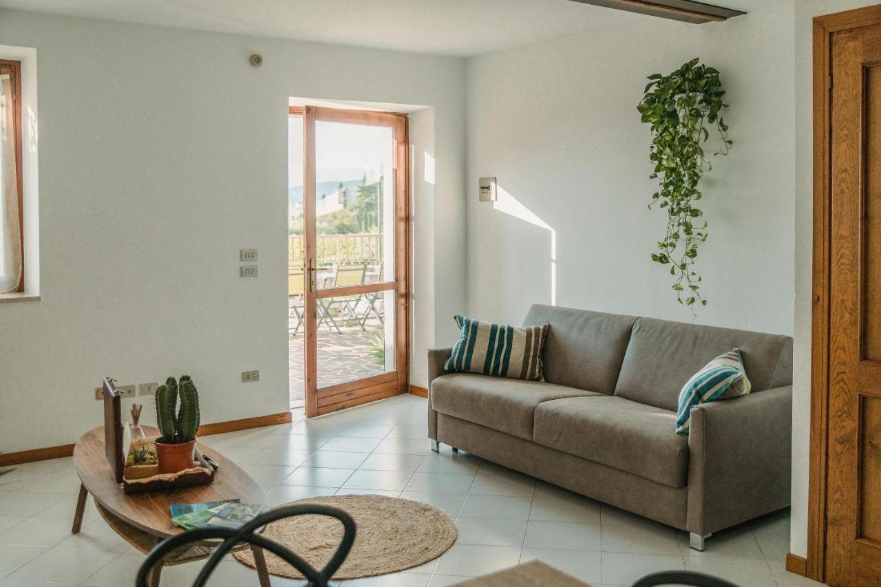 Apartment Fontana ...drei In Traumhaften Anwesen Mit Seeblick Und Beheizbaren Pool Pool