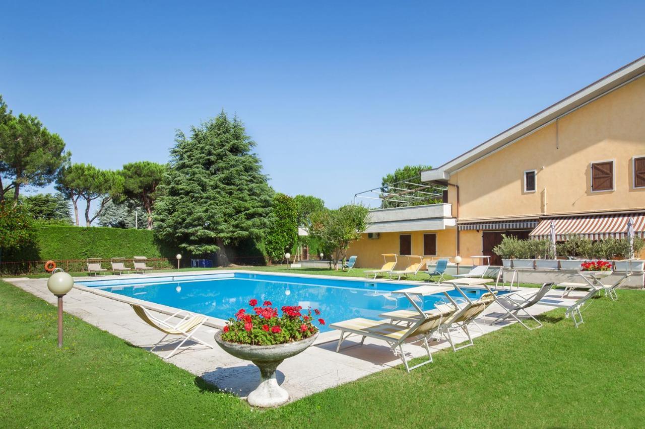 Luxury Penthouse/pool/50m To * Bardolino