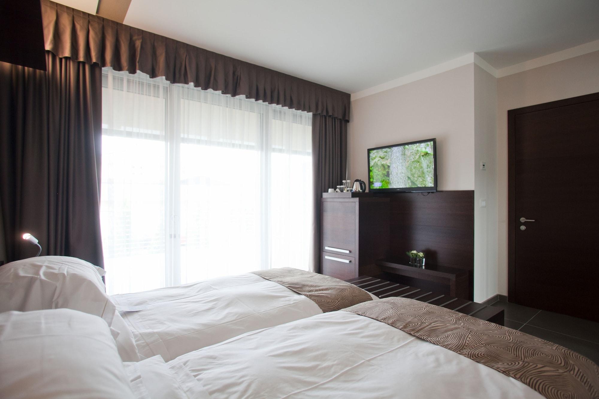 Hotel Aqualux & Terme 4*