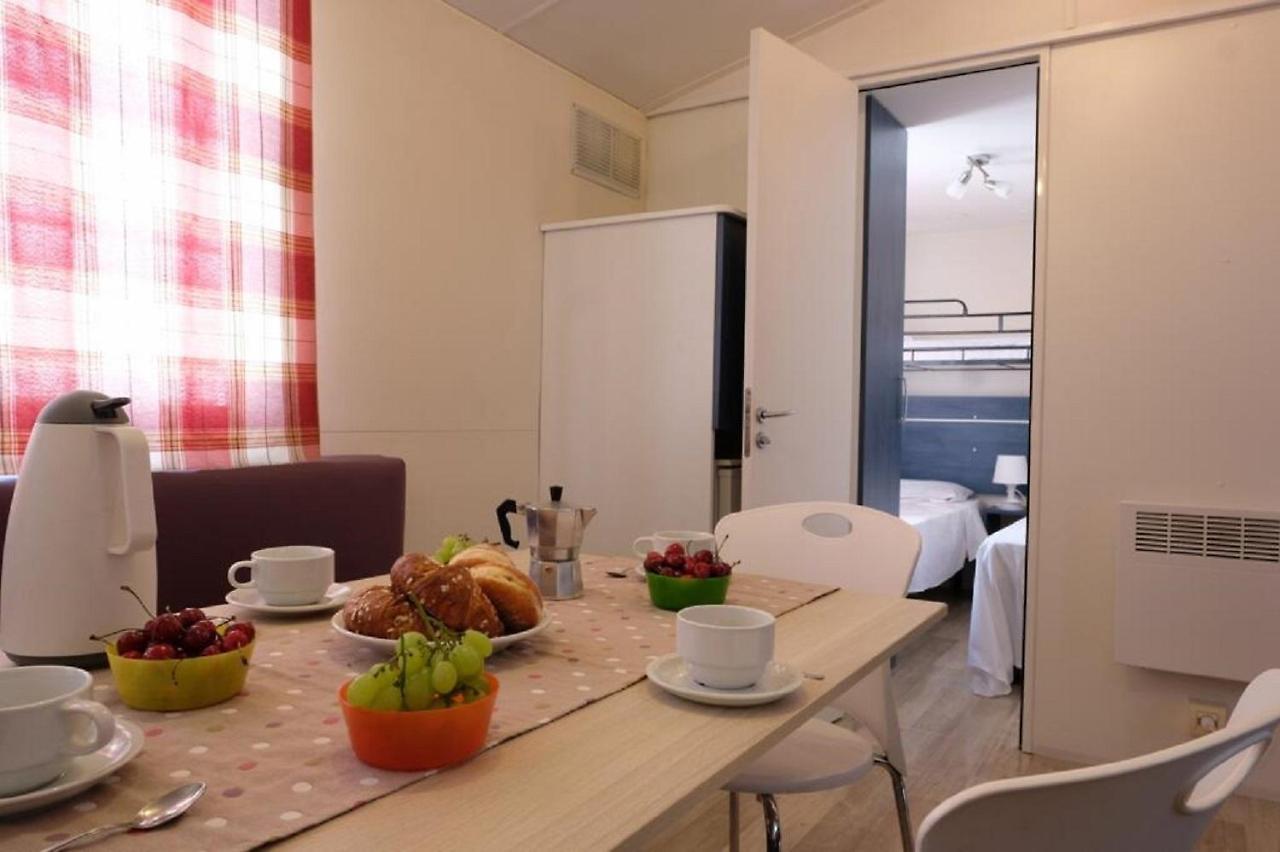 Campeggio Happy Camp Mobile Homes In Cisano San Vito