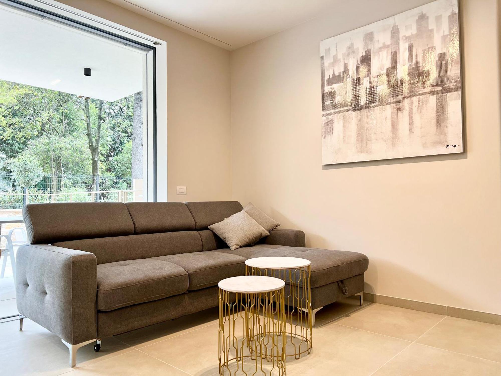 Apartment Style