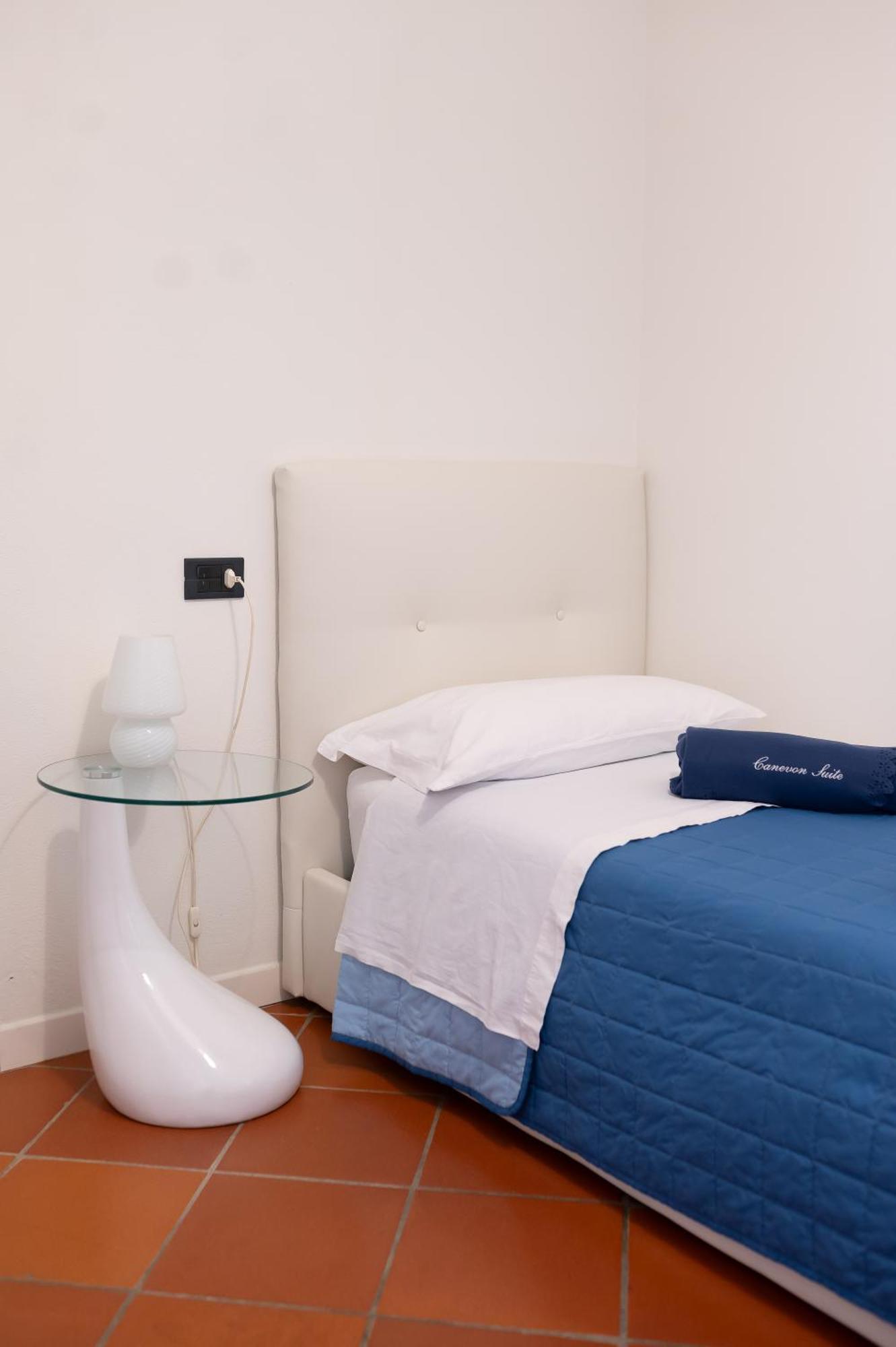 Canevon Apartment