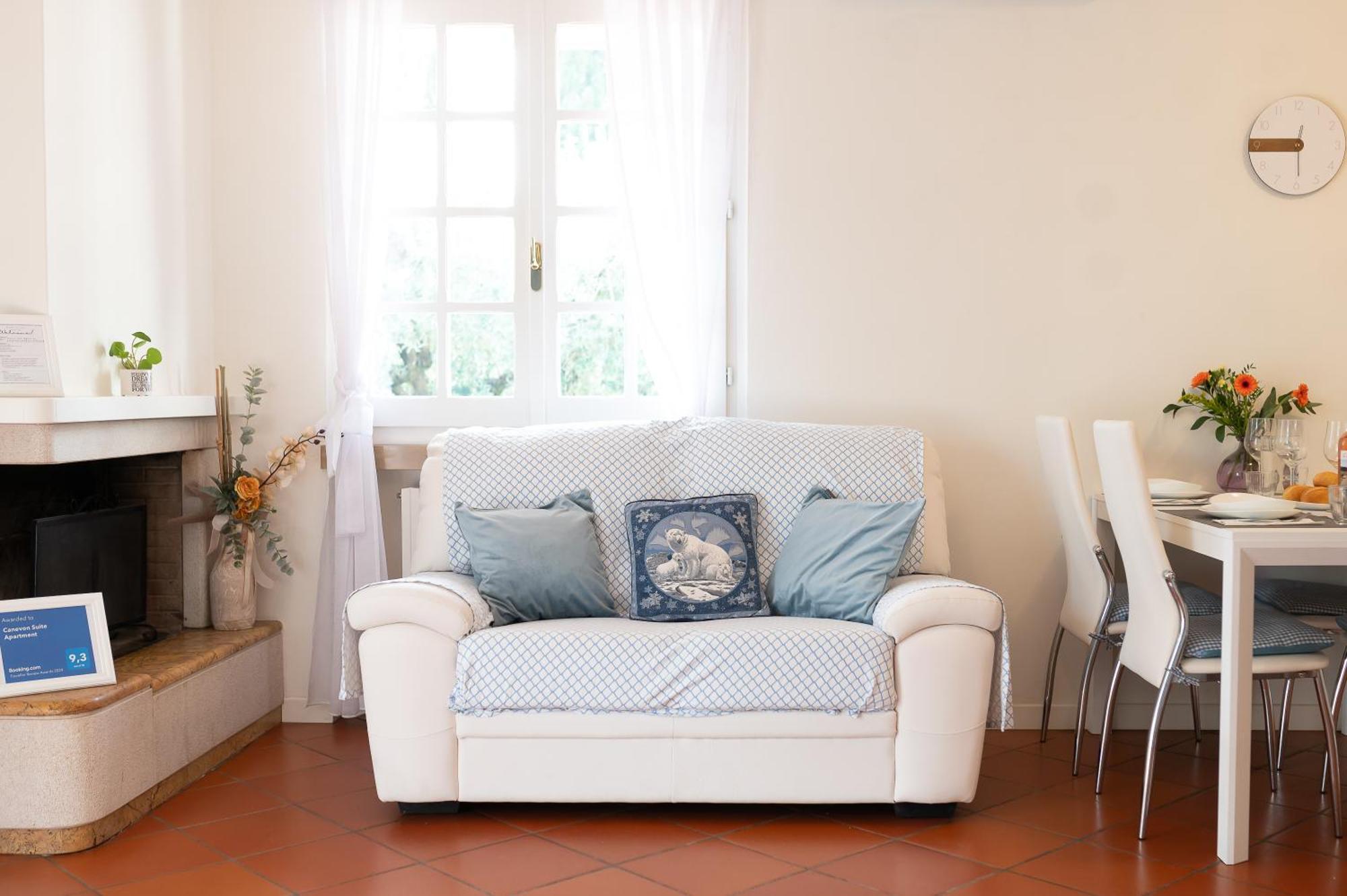 Canevon Apartment *