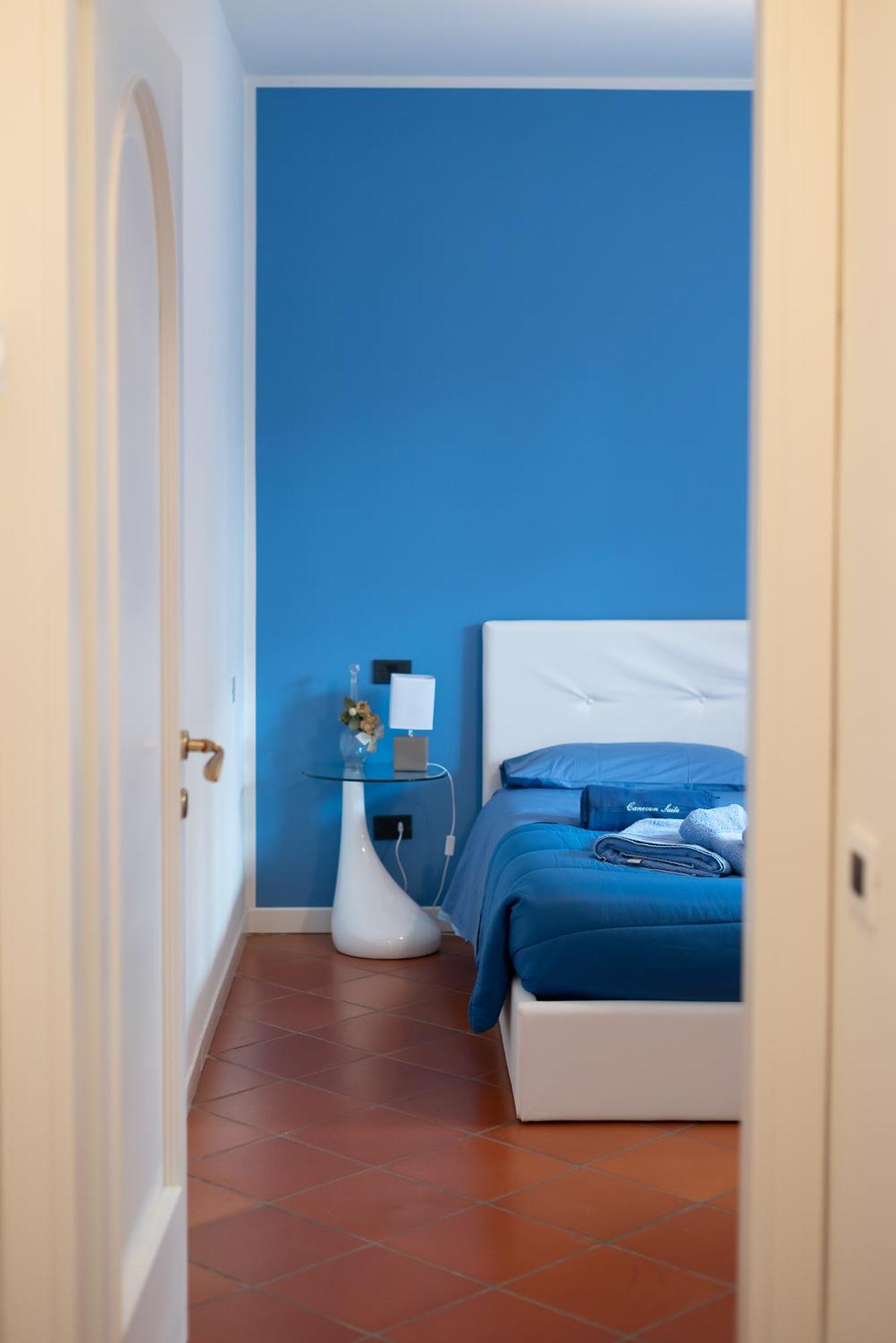 Canevon Apartment
