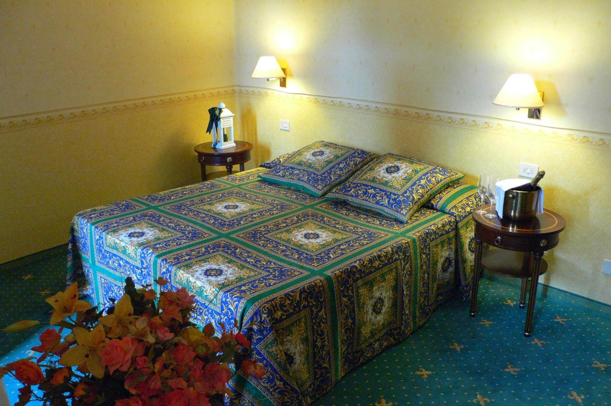 Riviera 3*