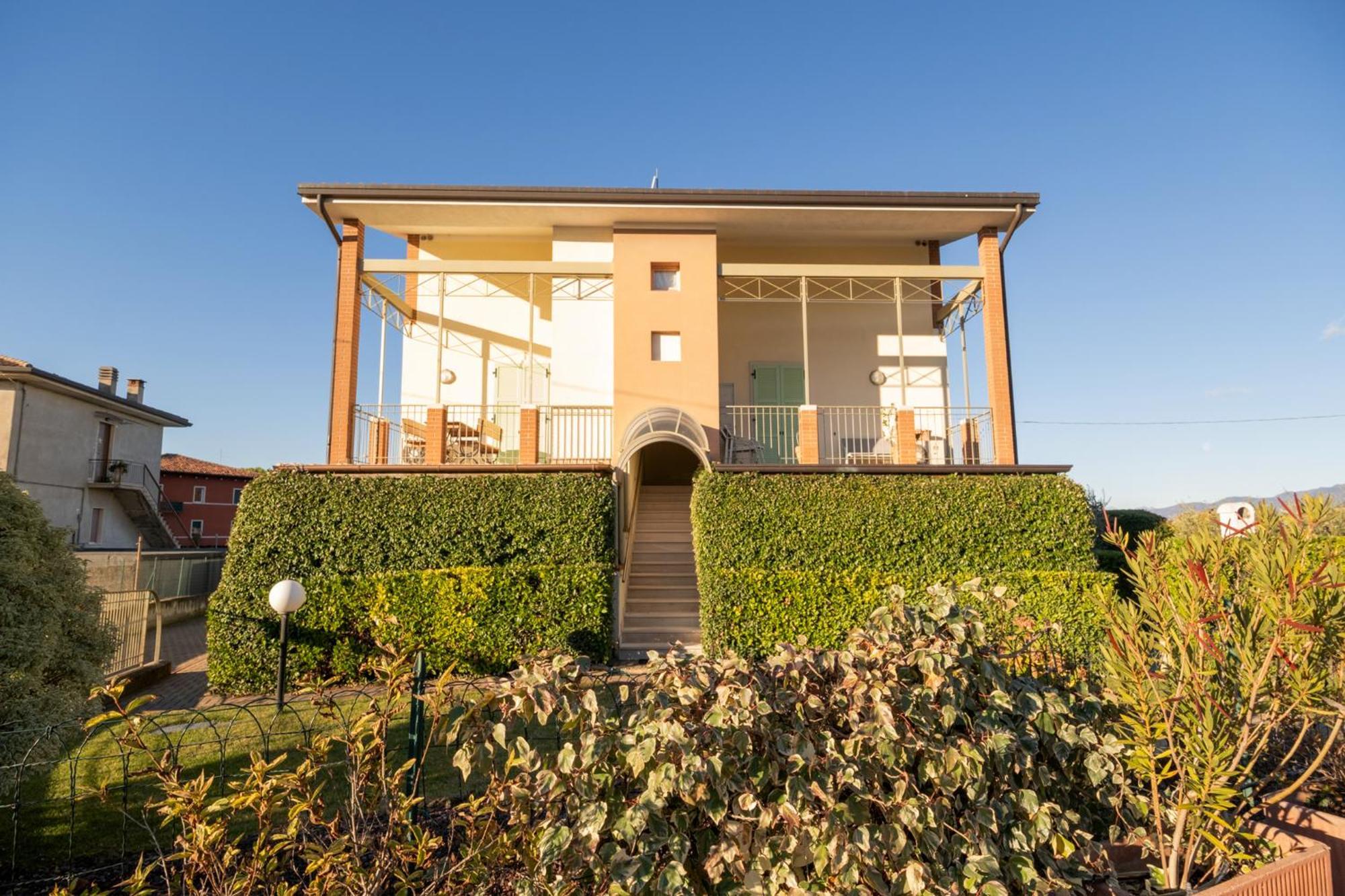 Apartmentsgarda - Rosa Chiare