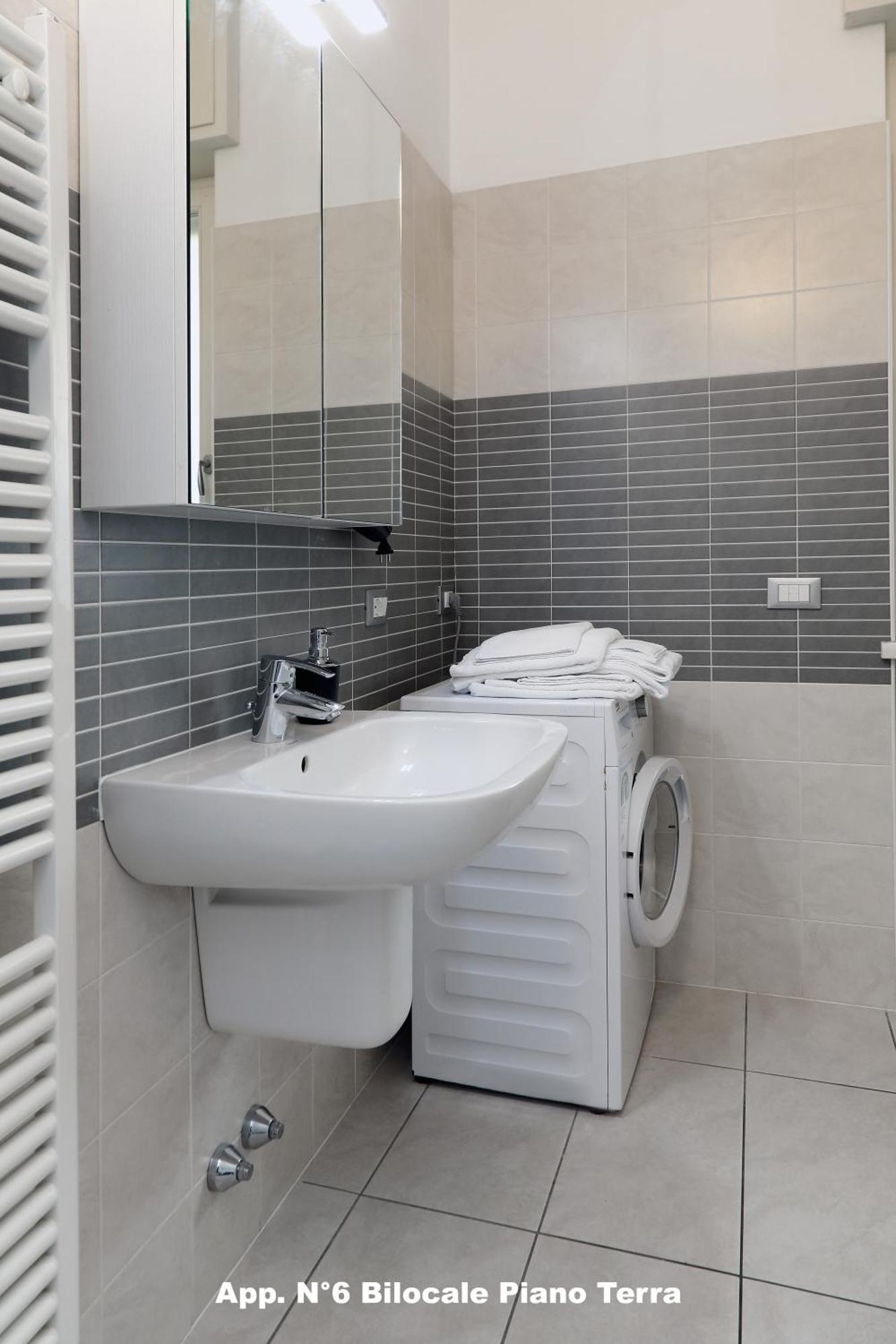 Apartament 3v *