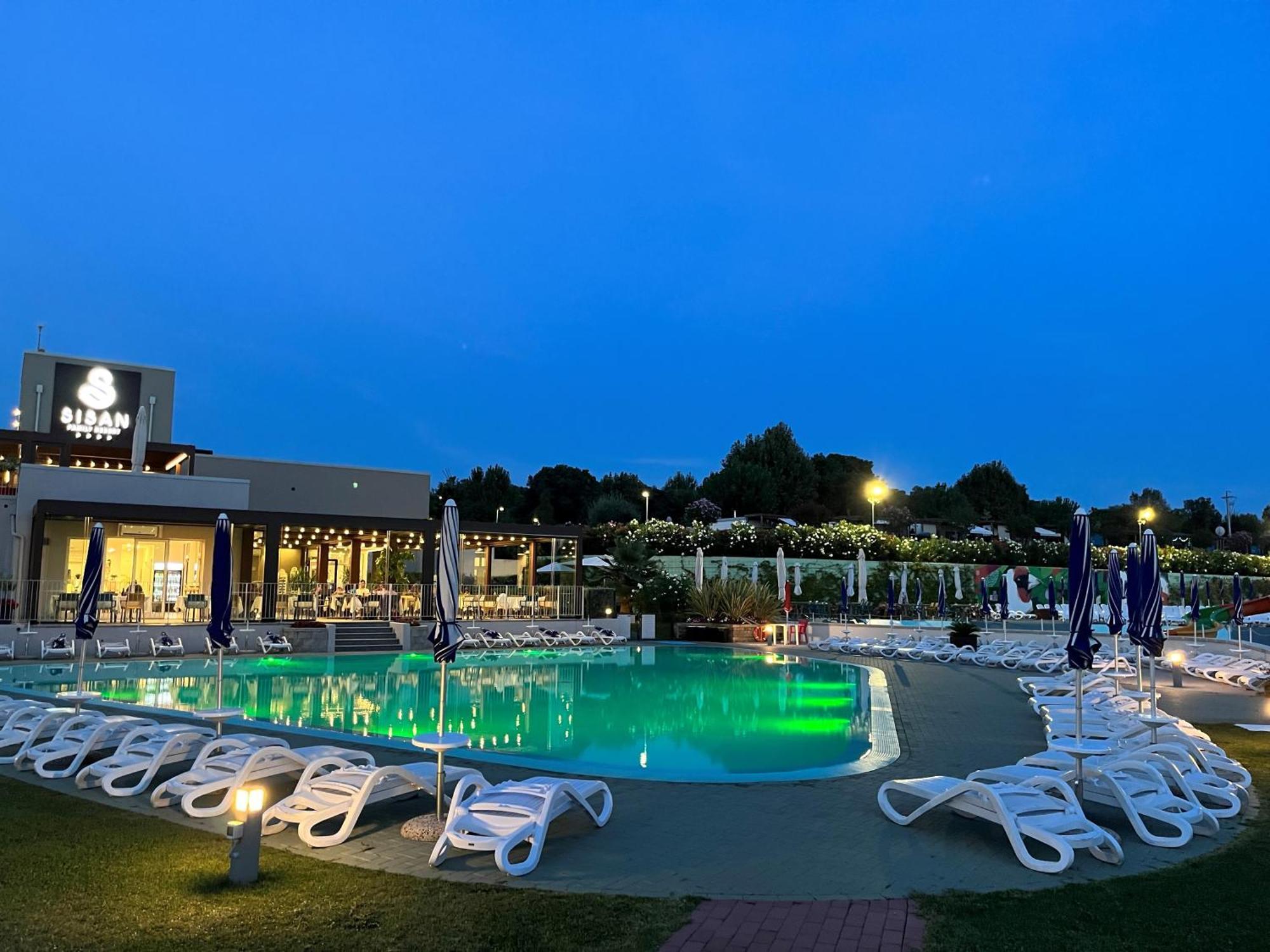Resort Sisan Family