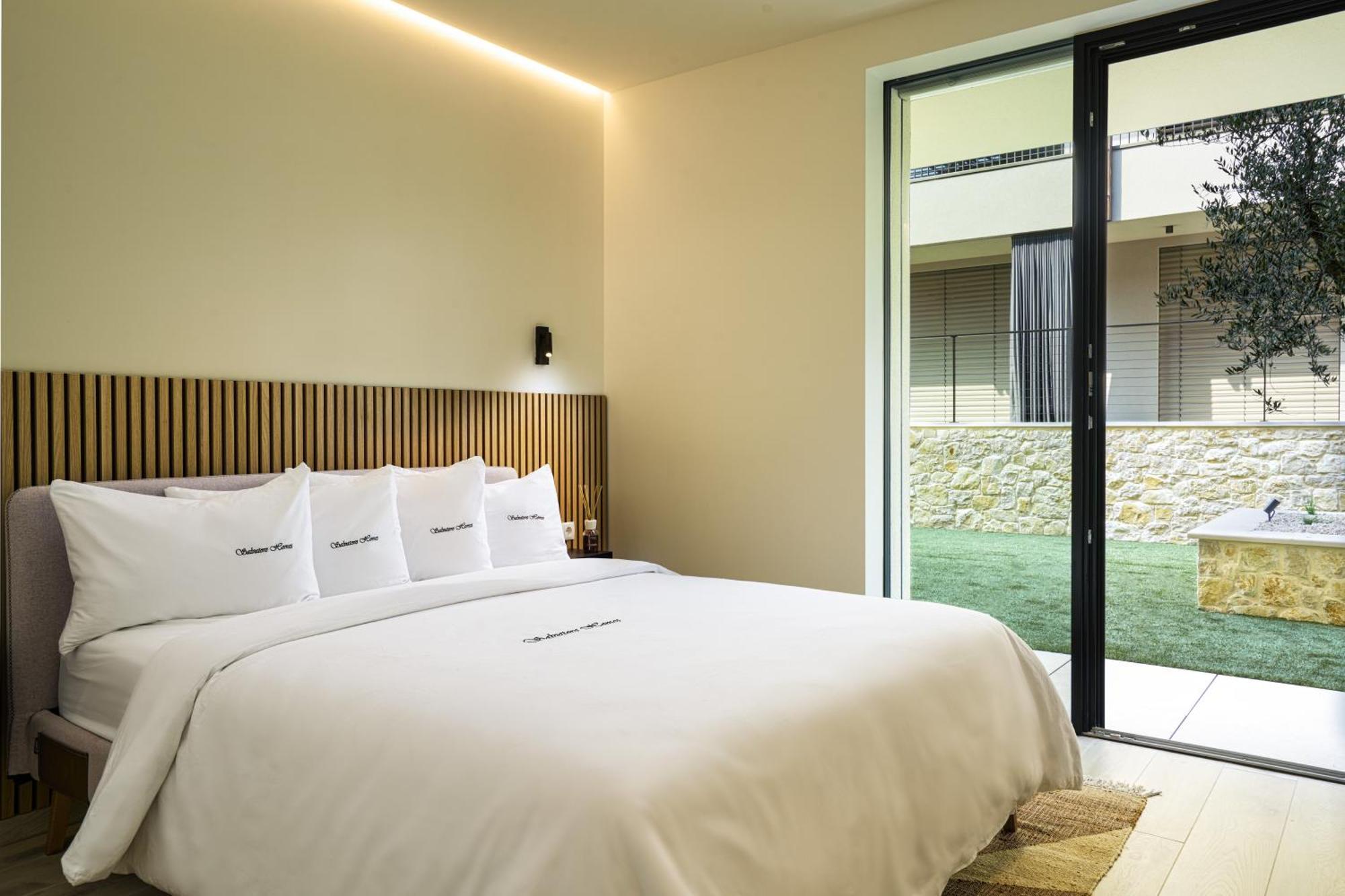 Salvatorehomes - Pure Luxury In The Centre Of With Pool & Private Garden - Casa Olivia - A 5 Star Luxury Collection At Garda Apartament Bardolino