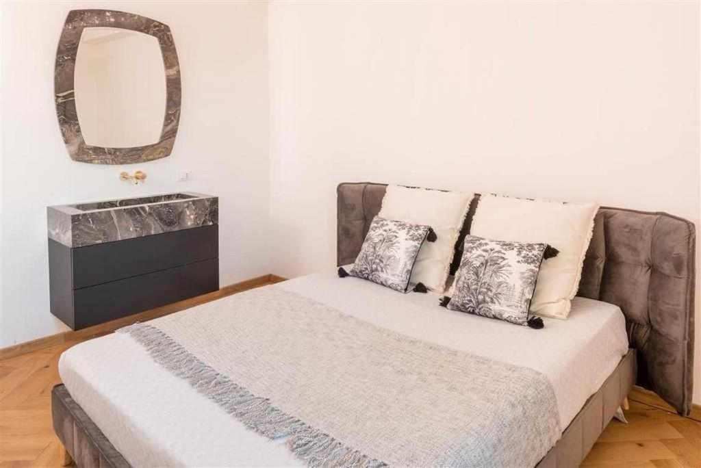 Destiny 5 Apartment