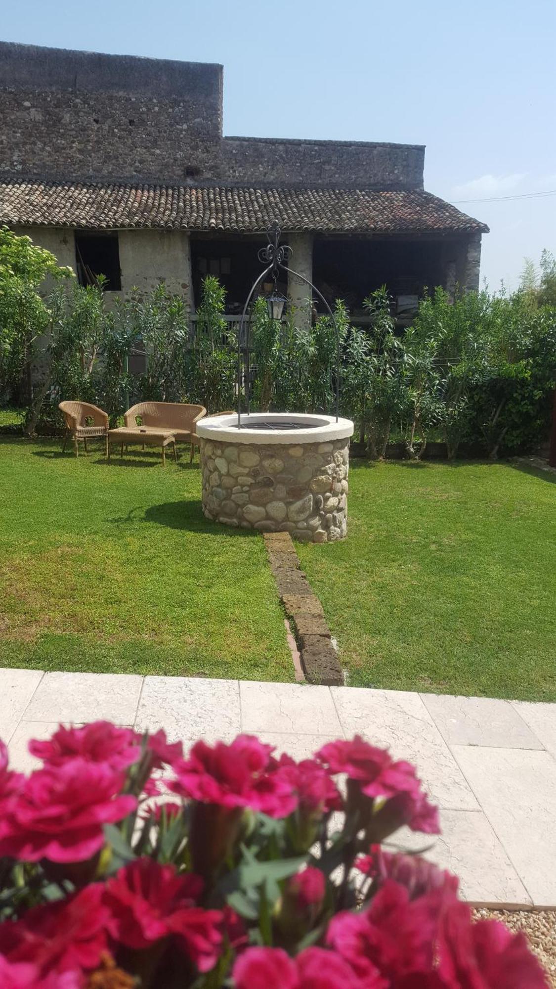Farm stay Borgo Di Calmasino Bardolino