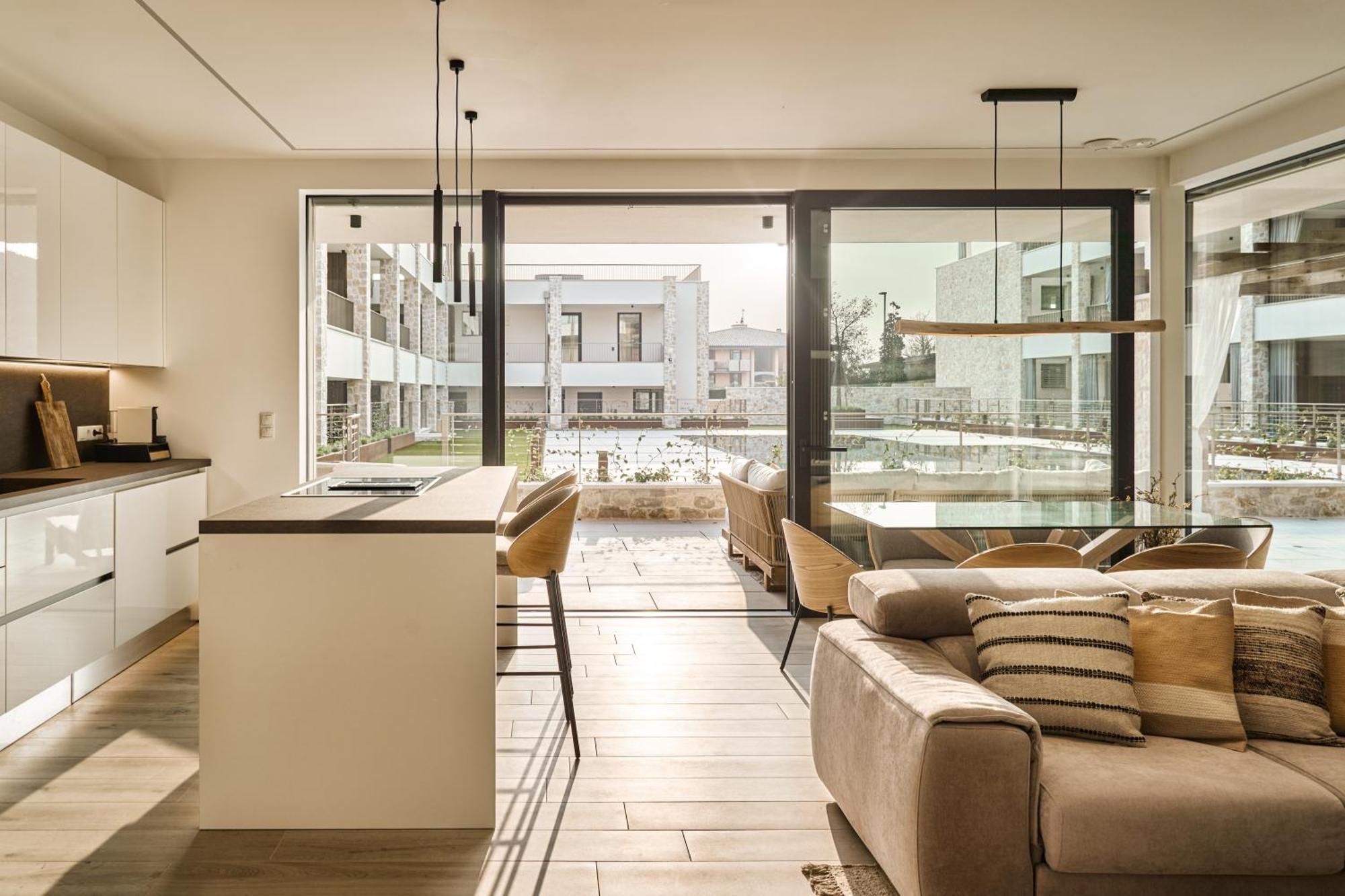 Salvatorehomes - Pure Luxury In The Centre Of With Pool & Private Garden - Casa Olivia - A 5 Star Luxury Collection At Garda Apartament