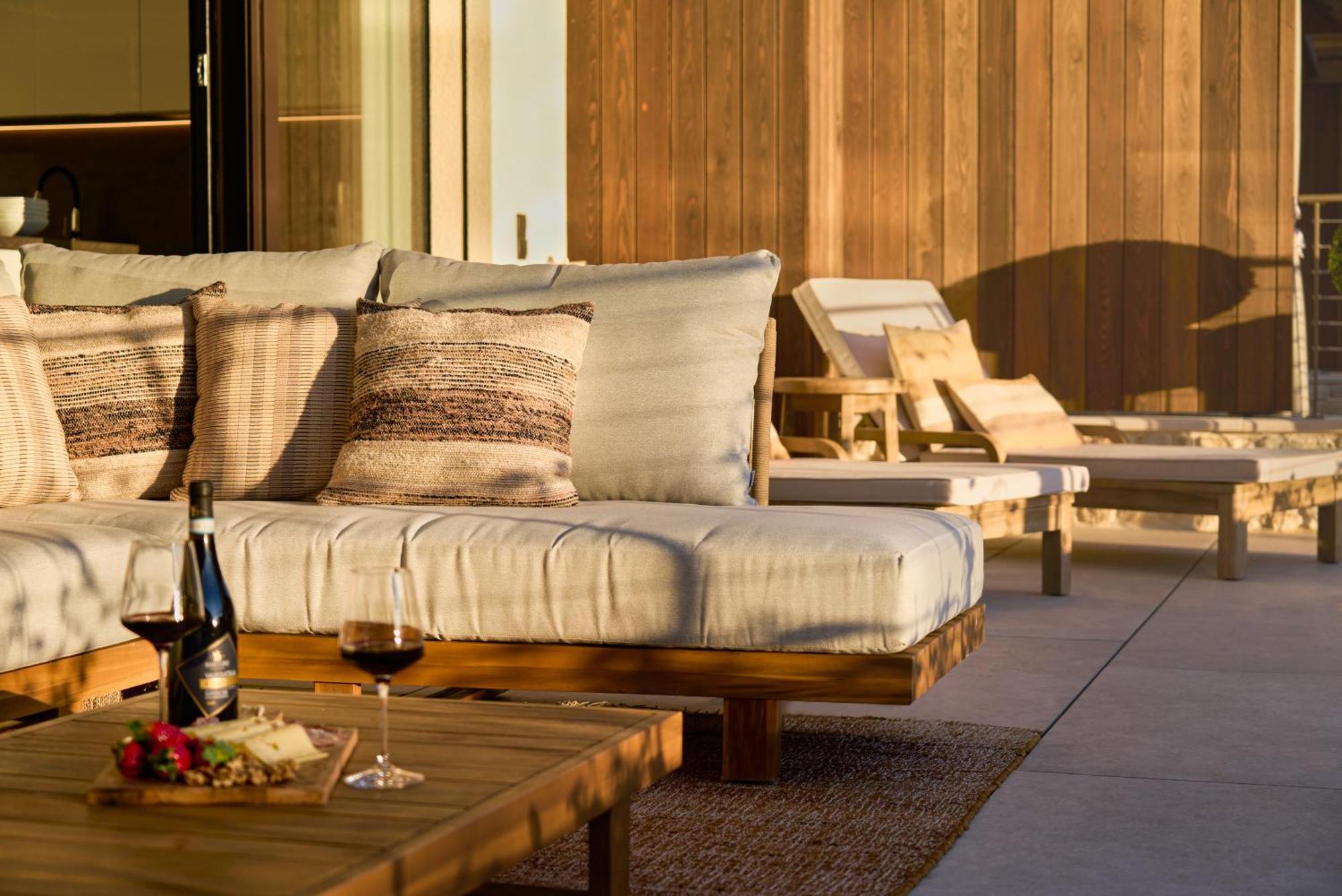 Salvatorehomes - Pure Luxury In The Centre Of With Pool & Private Garden - Casa Olivia - A 5 Star Luxury Collection At Garda