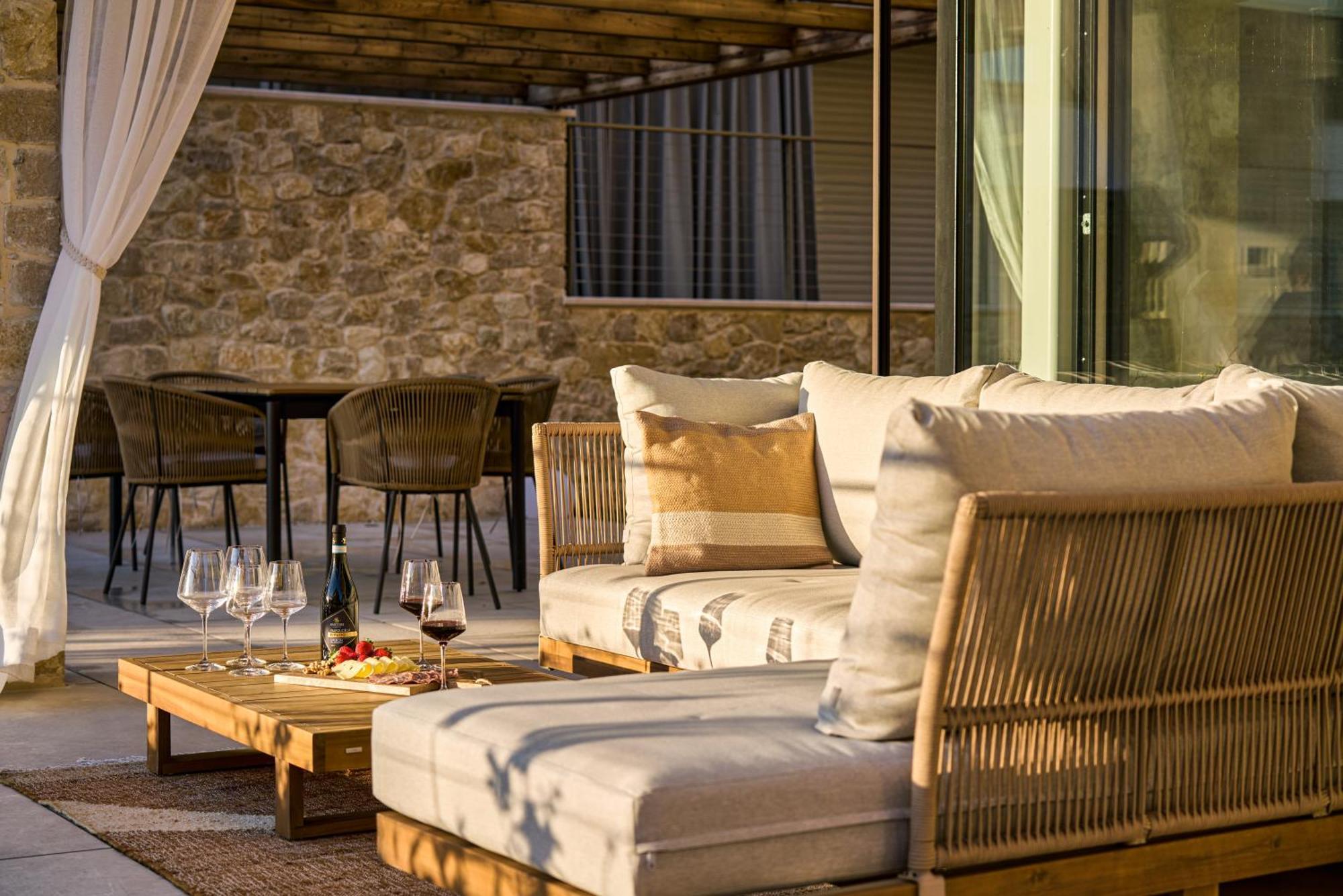 Apartament Salvatorehomes - Pure Luxury In The Centre Of With Pool & Private Garden - Casa Olivia - A 5 Star Luxury Collection At Garda *