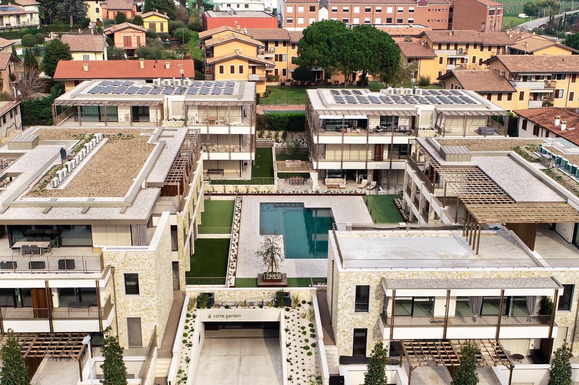 Salvatorehomes - Pure Luxury In The Centre Of With Pool & Private Garden - Casa Olivia - A 5 Star Luxury Collection At Garda