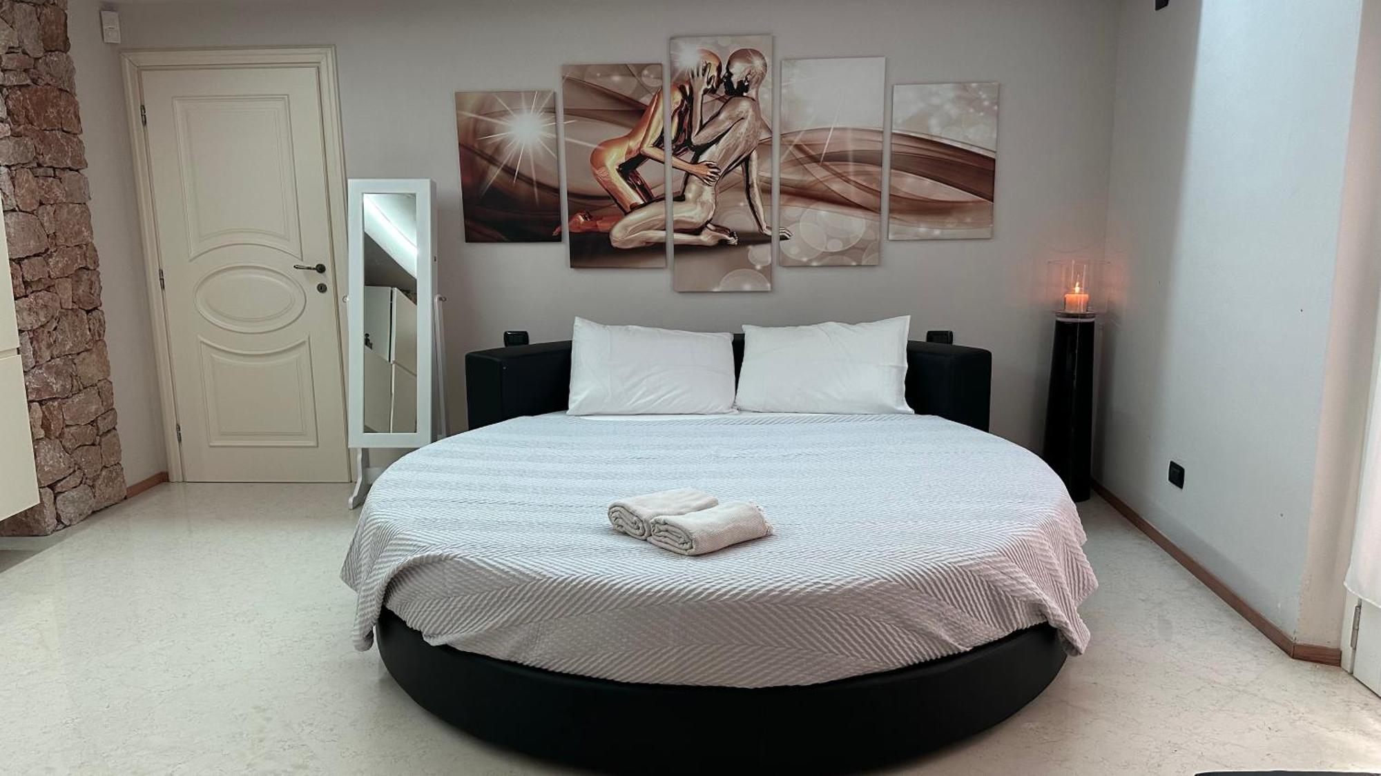 Valand Romantic Luxury On Lake Garda - *