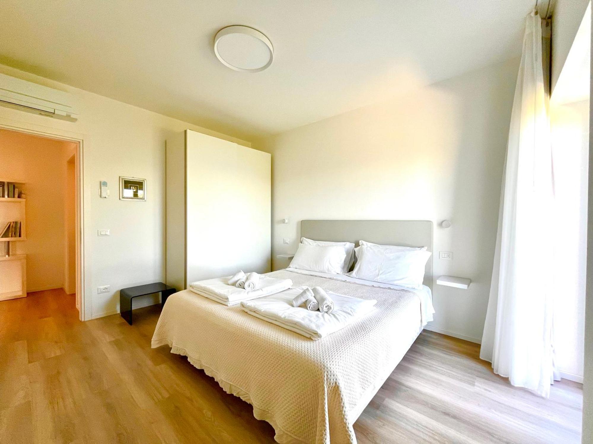 Beole Apartment *