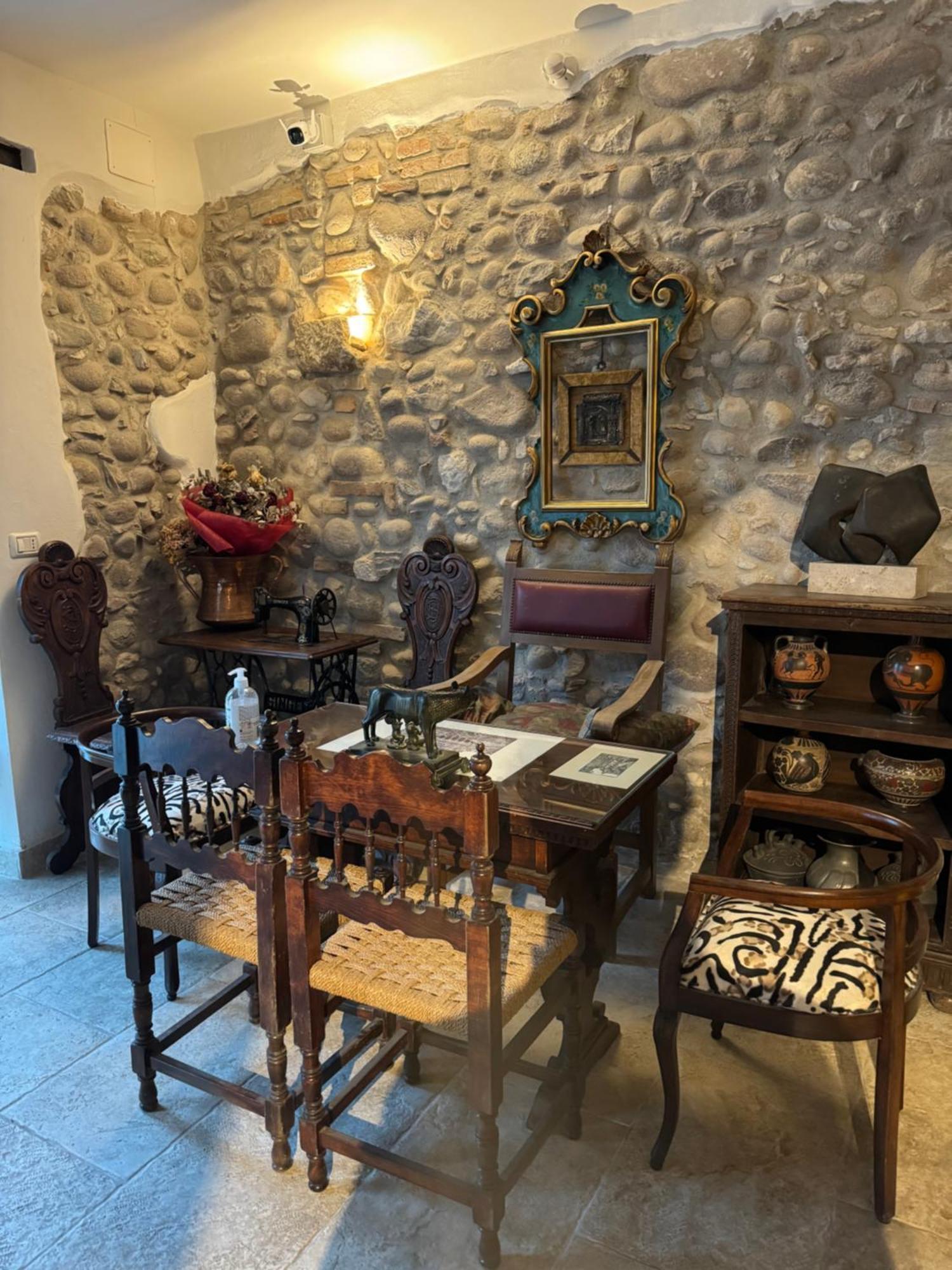Artisanti - Dania Homestay