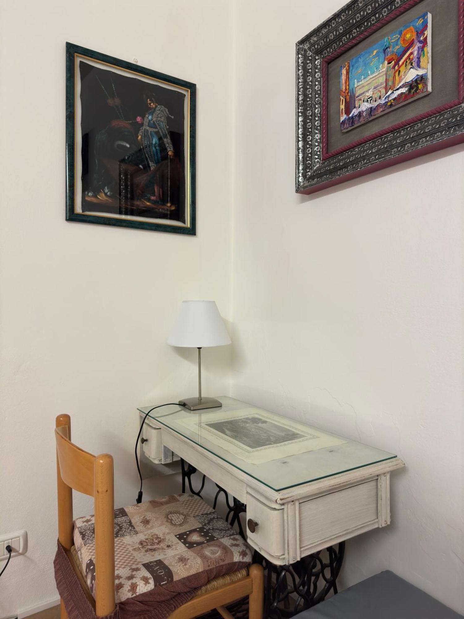 Artisanti - Dania Homestay Bardolino