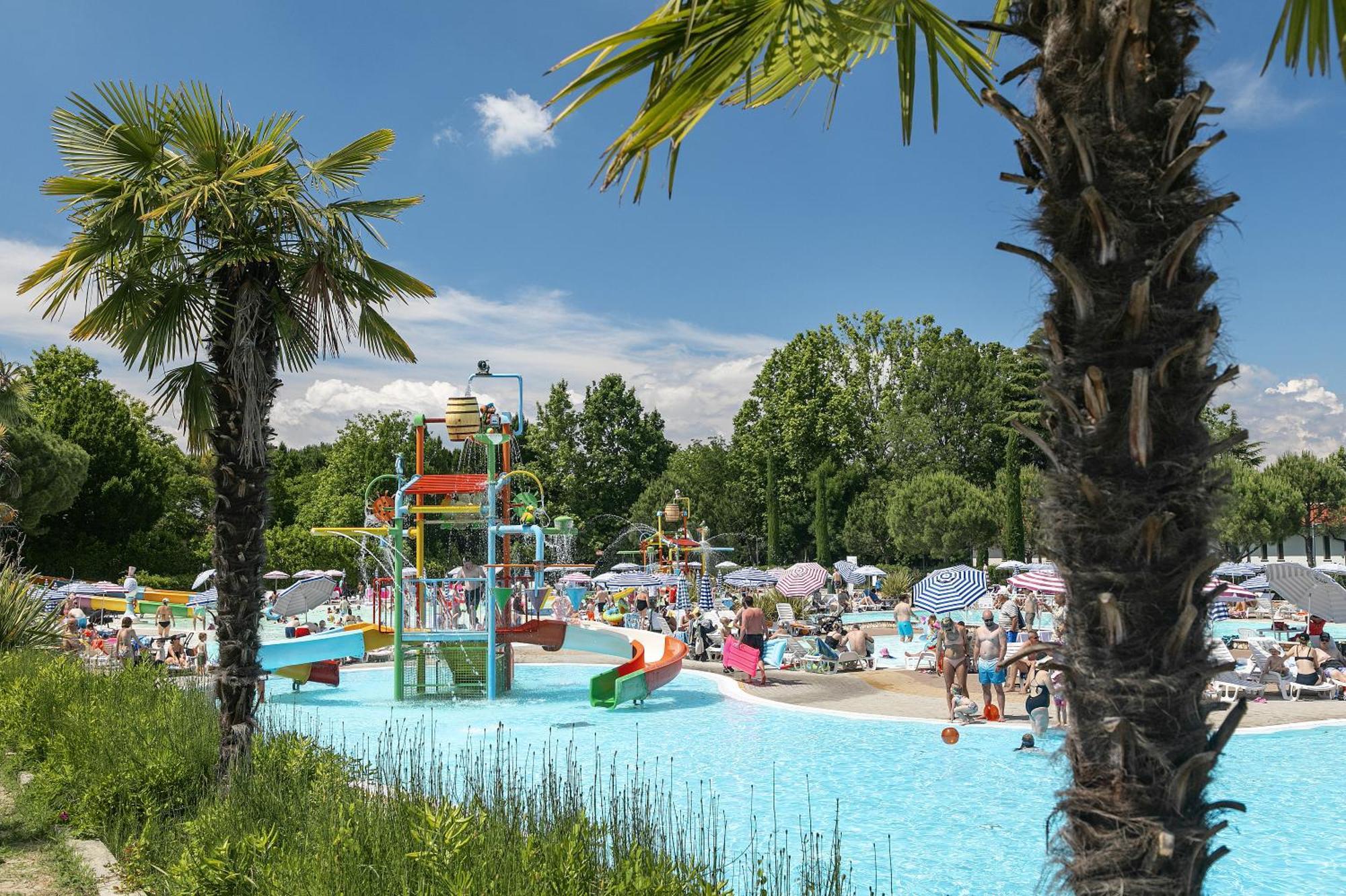 Campsite Albatross Mobile Homes On Cisano & San Vito S. P. A. Bardolino
