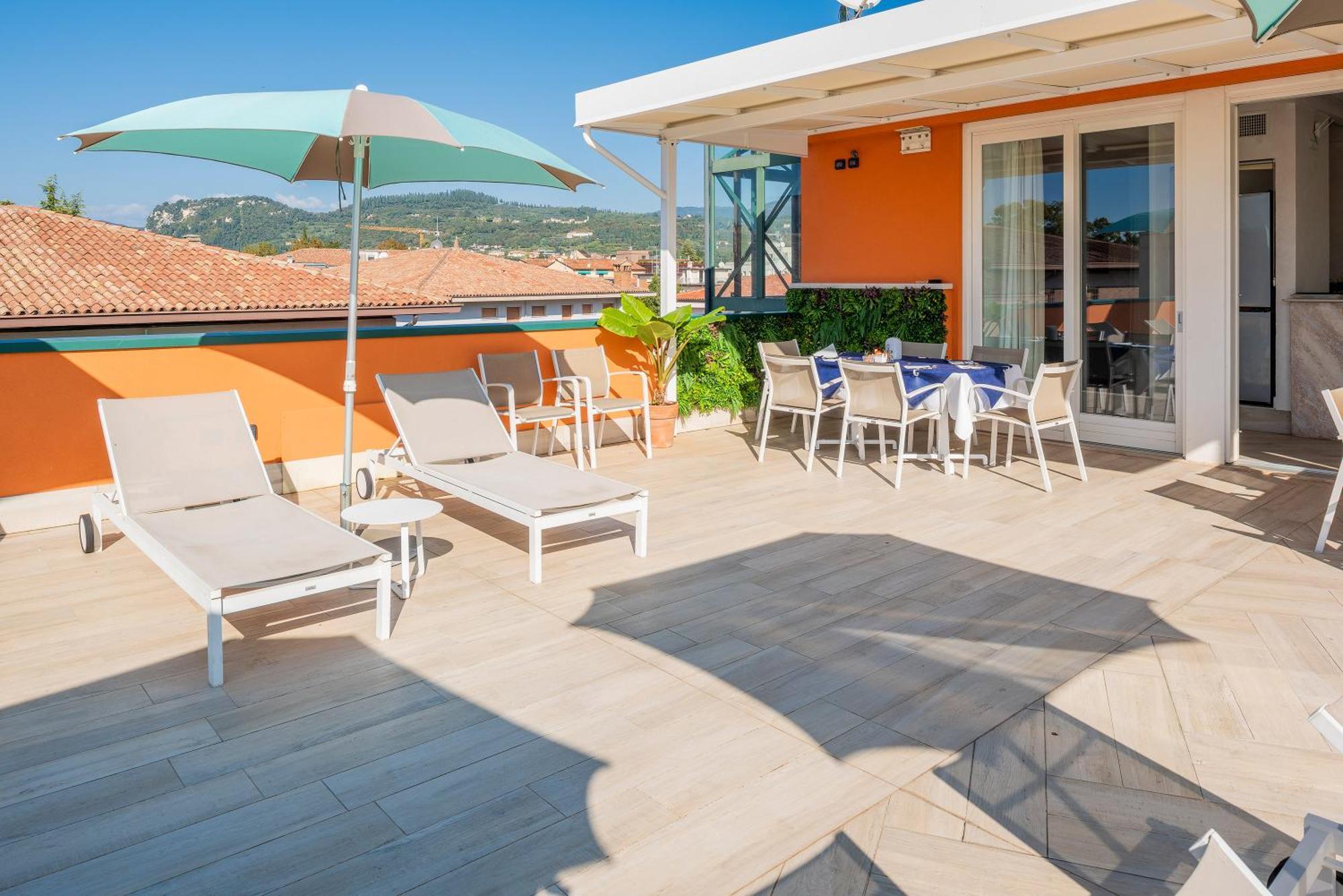 Blue - Aparthotel Bardolino