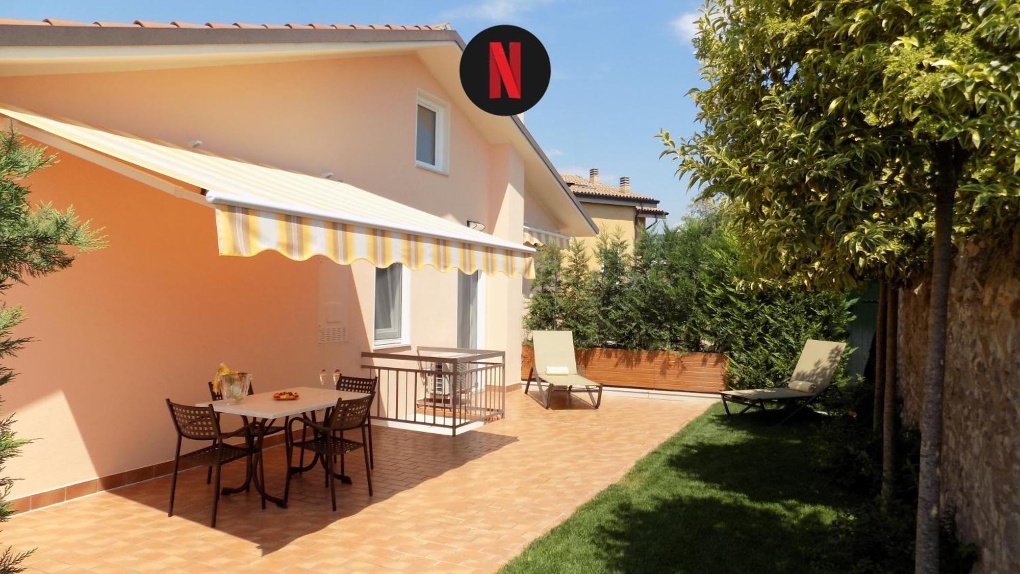 Millyholidays - Sunflower - Center - Nearby - Private Garden - Pool