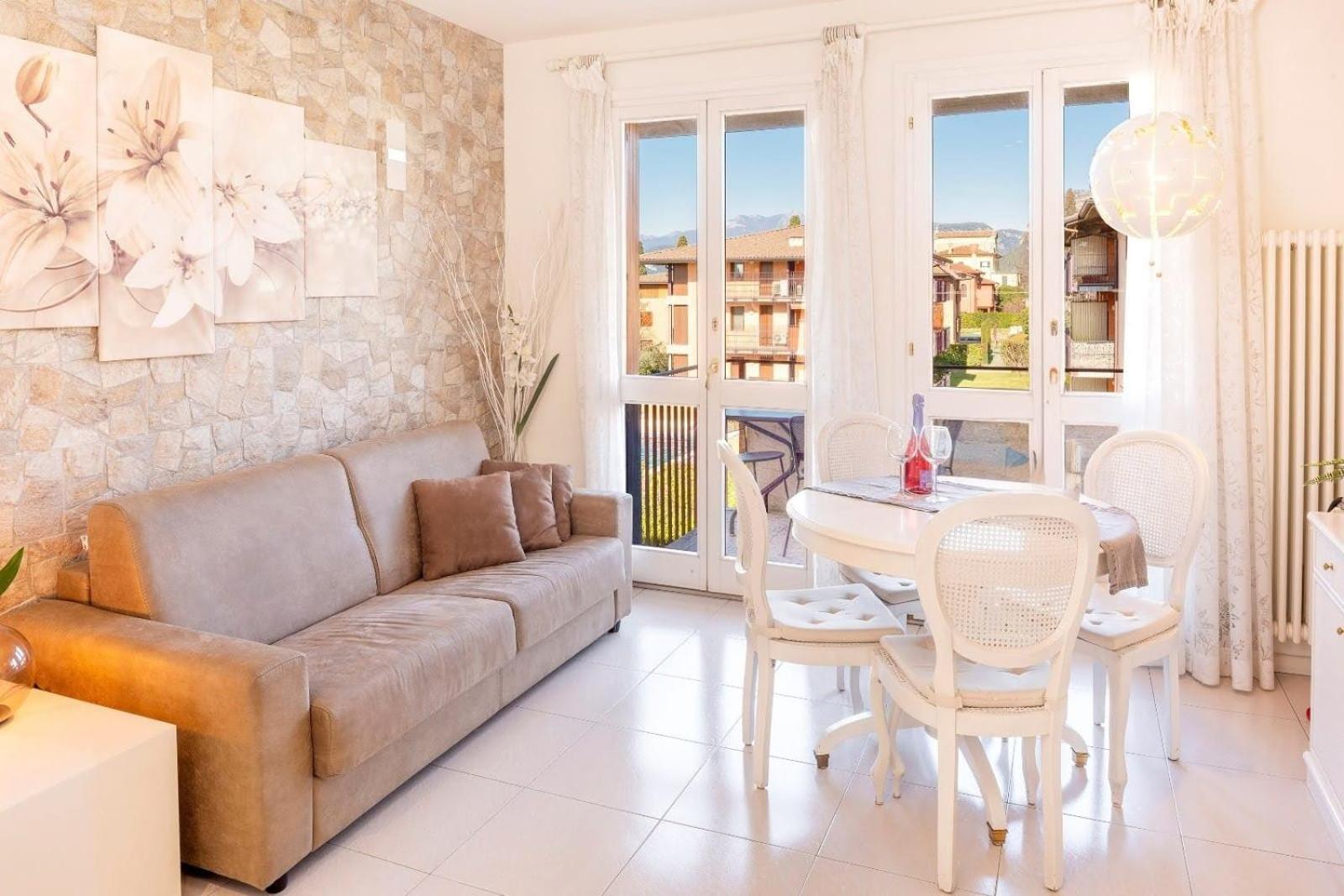 Apartment Elena - Free Secure Parking - Center - Pool - View Bardolino