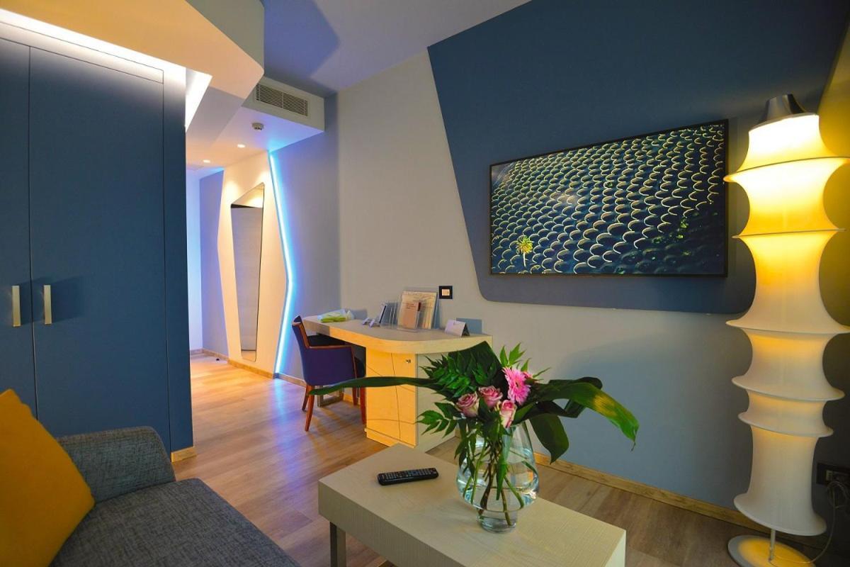 Color Style, Design & Gourmet Bardolino