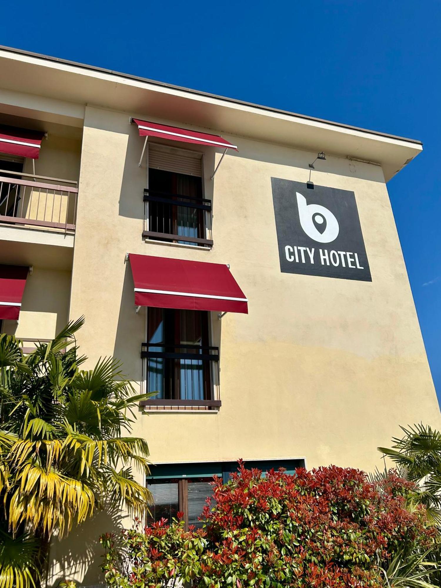 Hotel B 2*