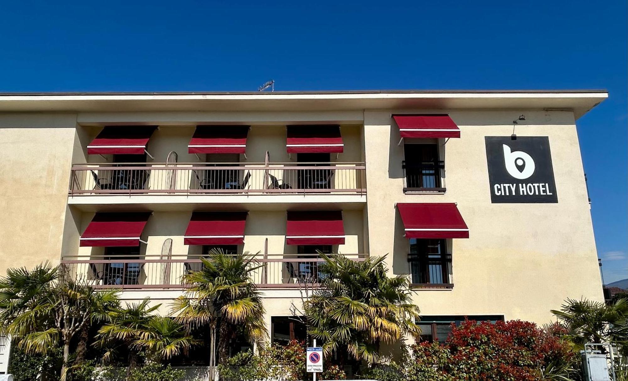B Hotel Bardolino