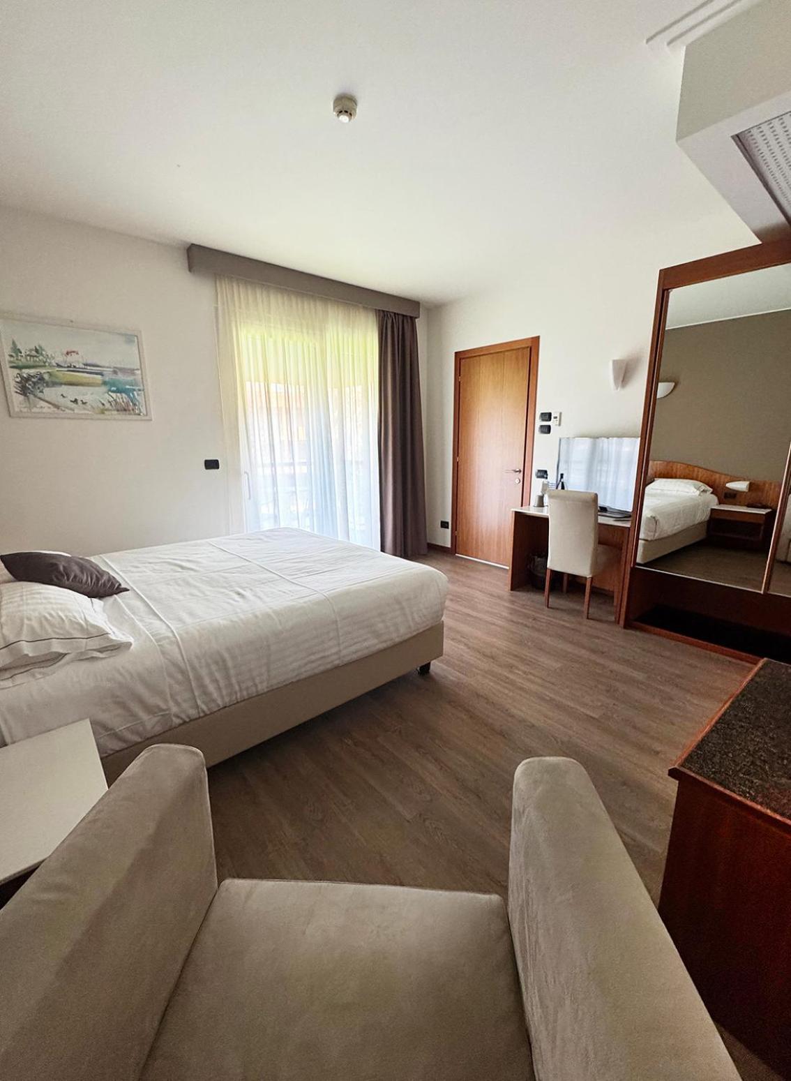 Hotel Letizia 3*